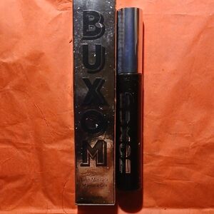 BUXOM Lash Volumizing Mascara - Blackest Black